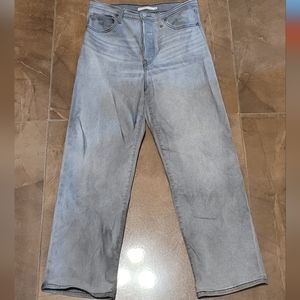 Levi's Ribcage Straight Ankle Jeans
